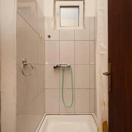 Apartment Pavo Drvenik (Split-Dalmatia)